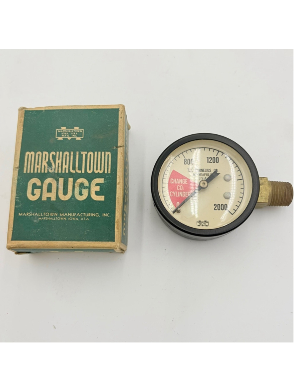 Marshalltown C-187041 CO2 Cylinder Change Gauge 0-2000 PSI Box